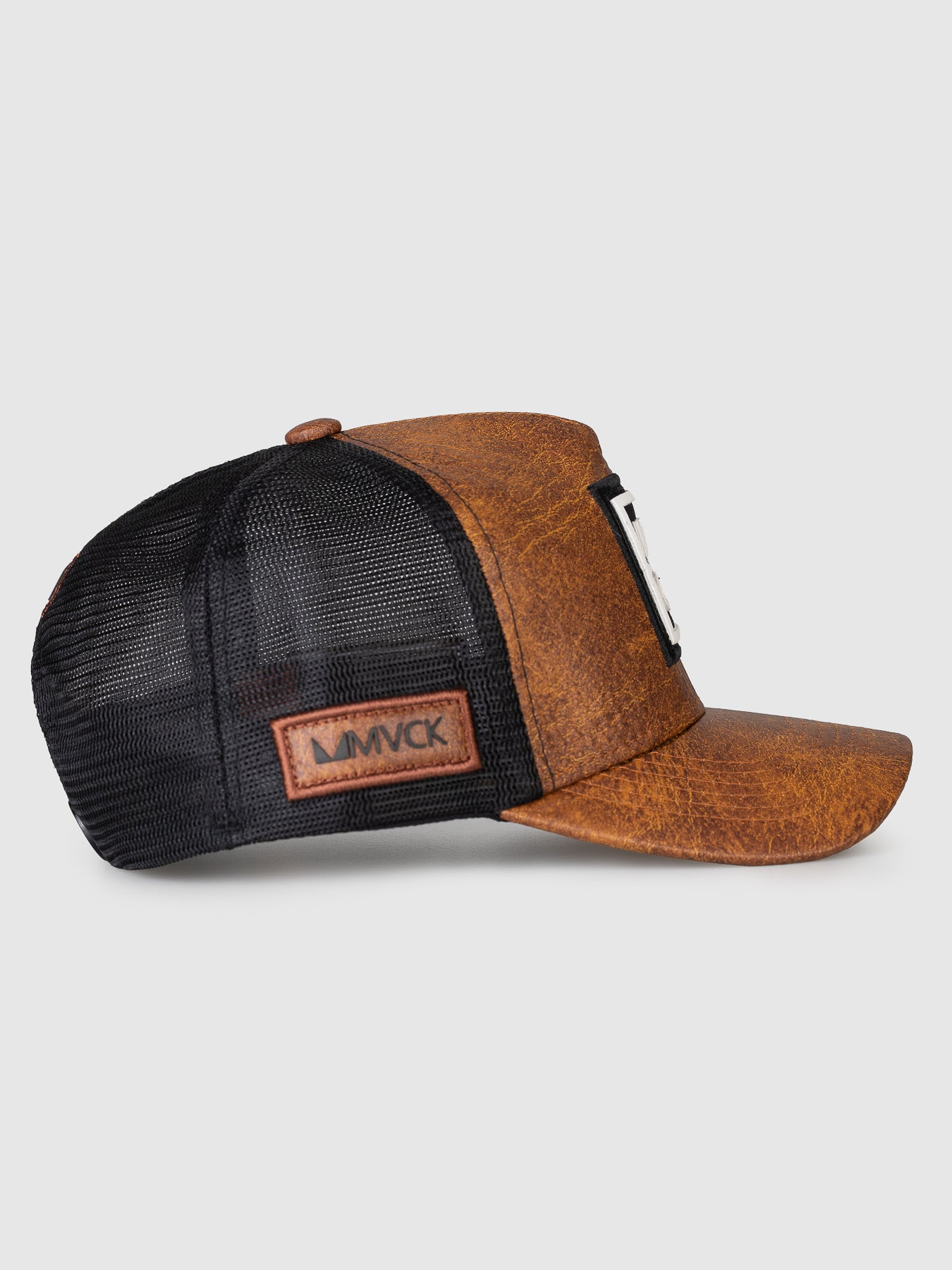 Boné Madrid Trucker Couro MVCK