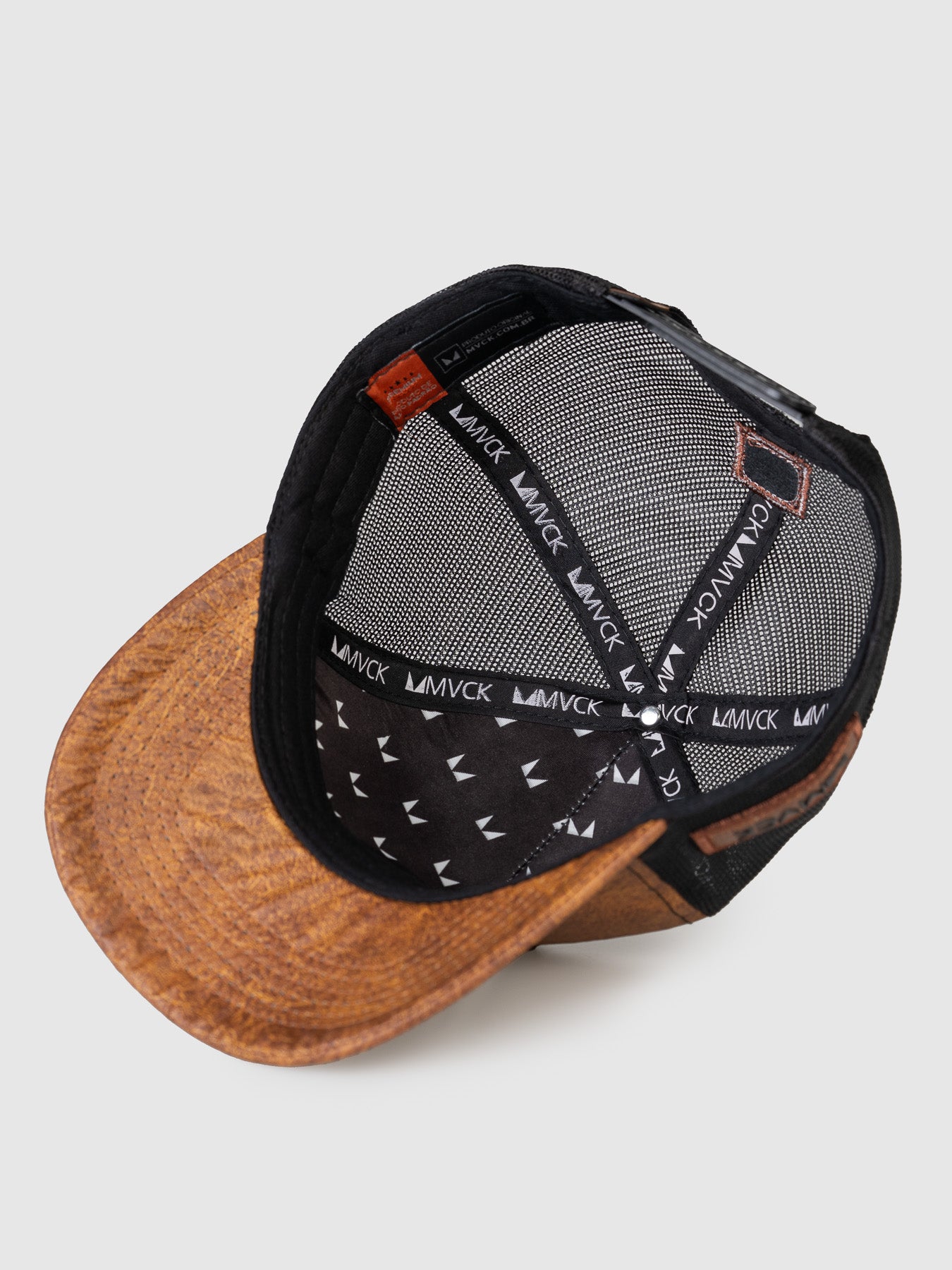 Boné Madrid Trucker Couro MVCK