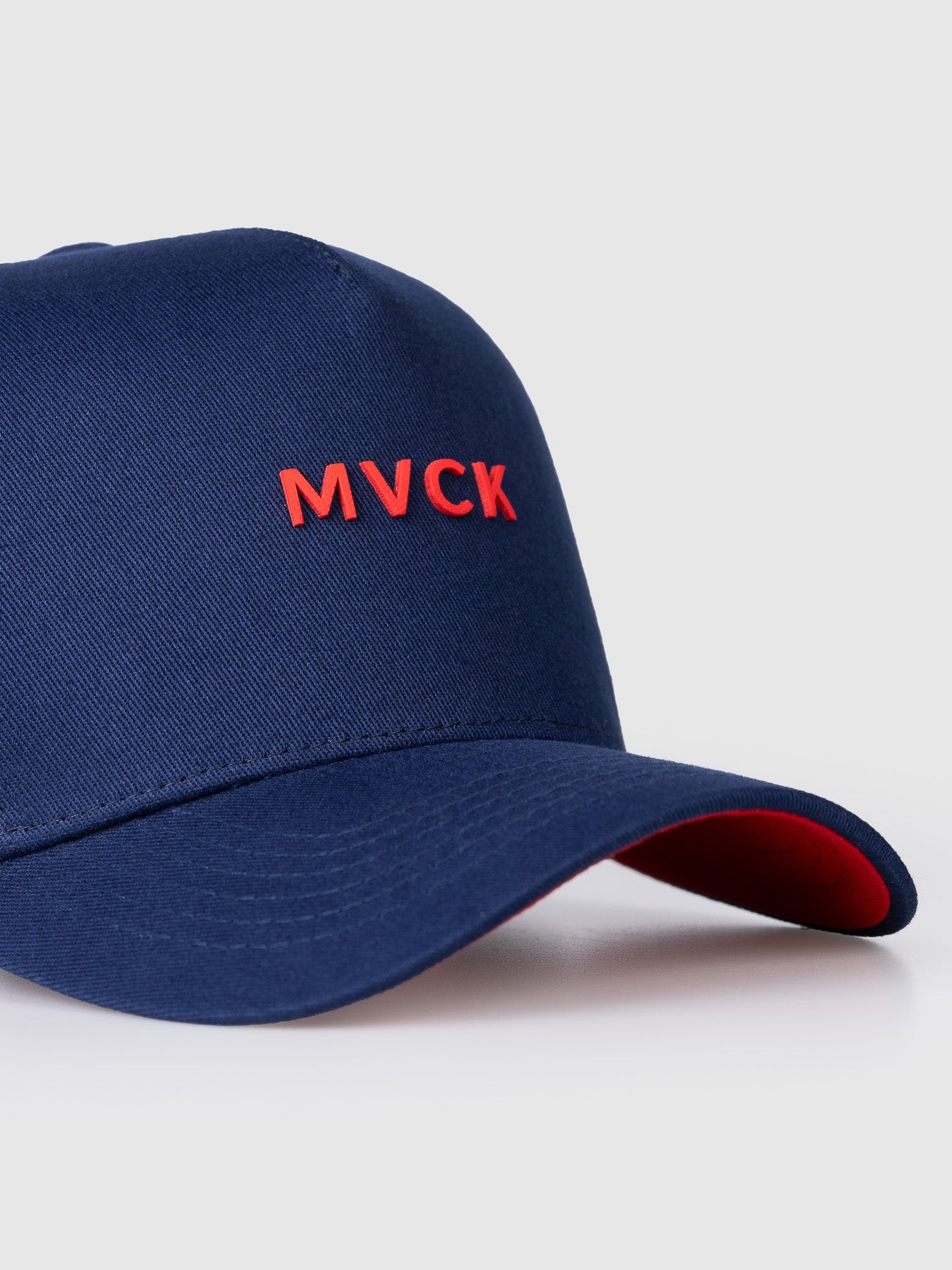 Boné Minimal Azul e Vermelho Tela MVCK