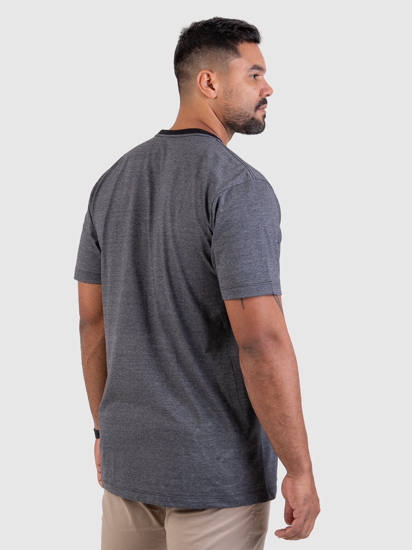 Camiseta Timeless Mescla e Preto MVCK