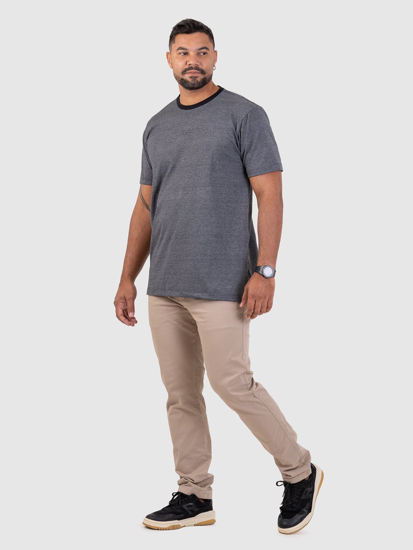 Camiseta Timeless Mescla e Preto MVCK