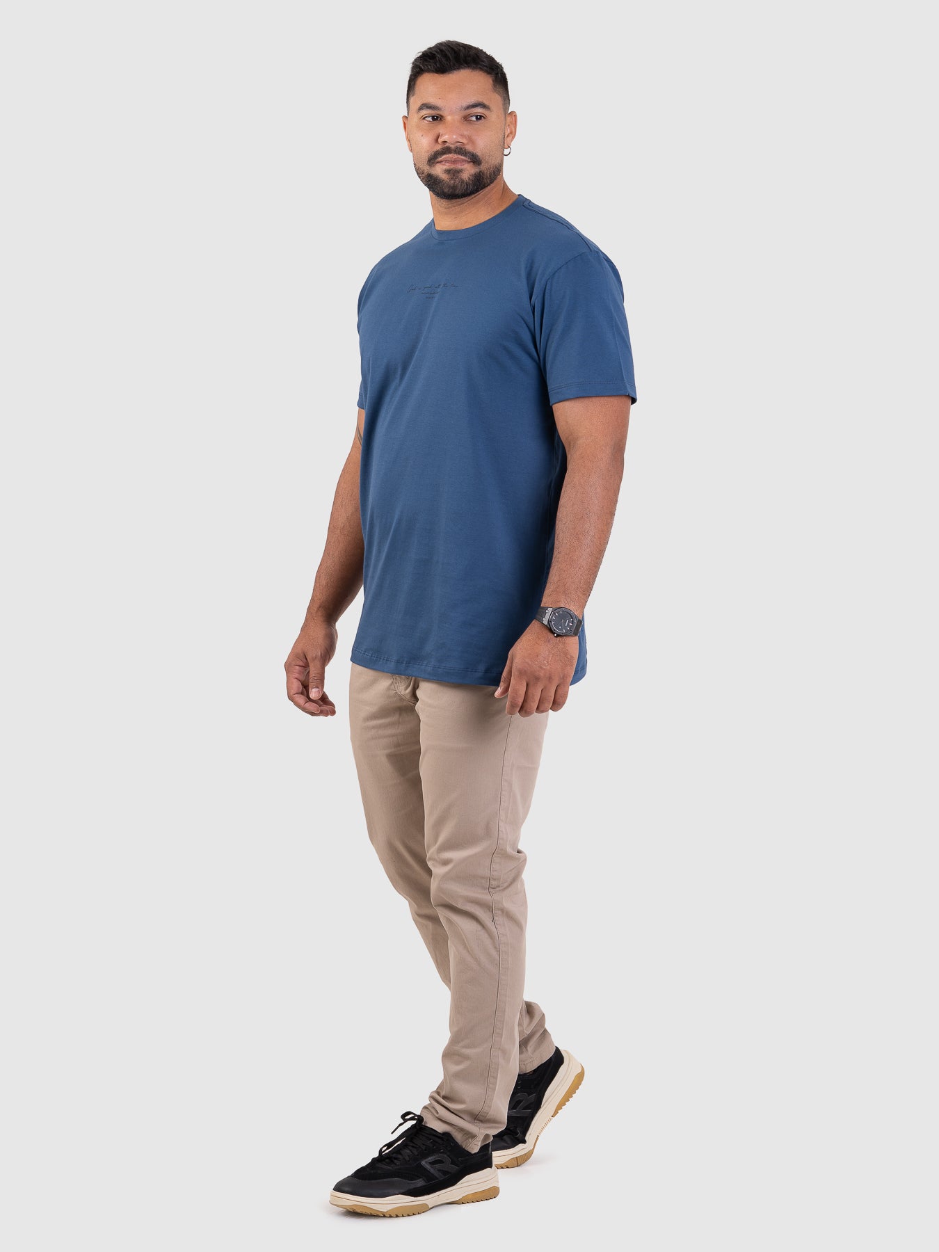 Timeless Azul Camiseta Timeless Azul Índigo MVCK – MVCK Moda e Estilo