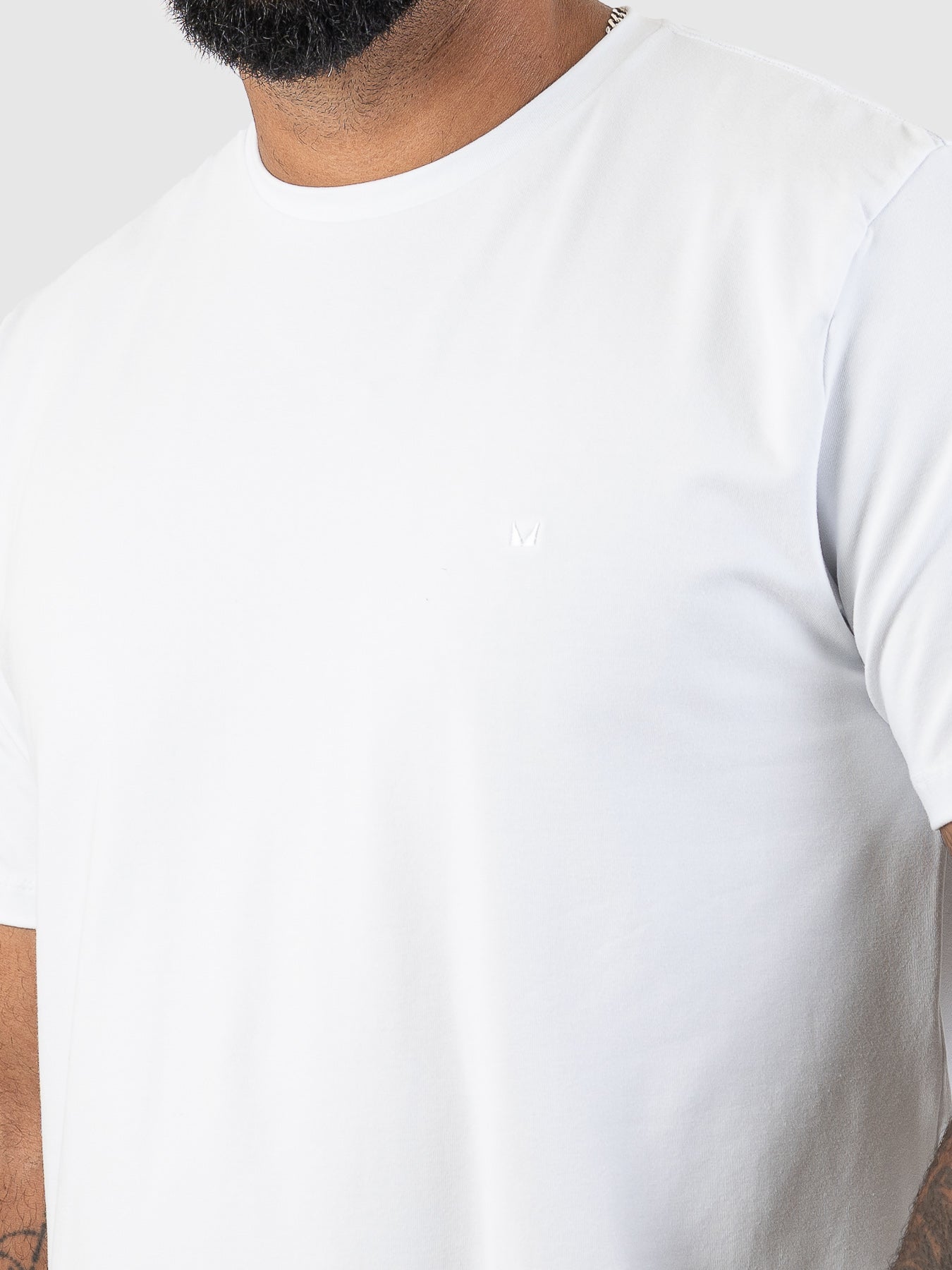 Camiseta Gold Branca MVCK