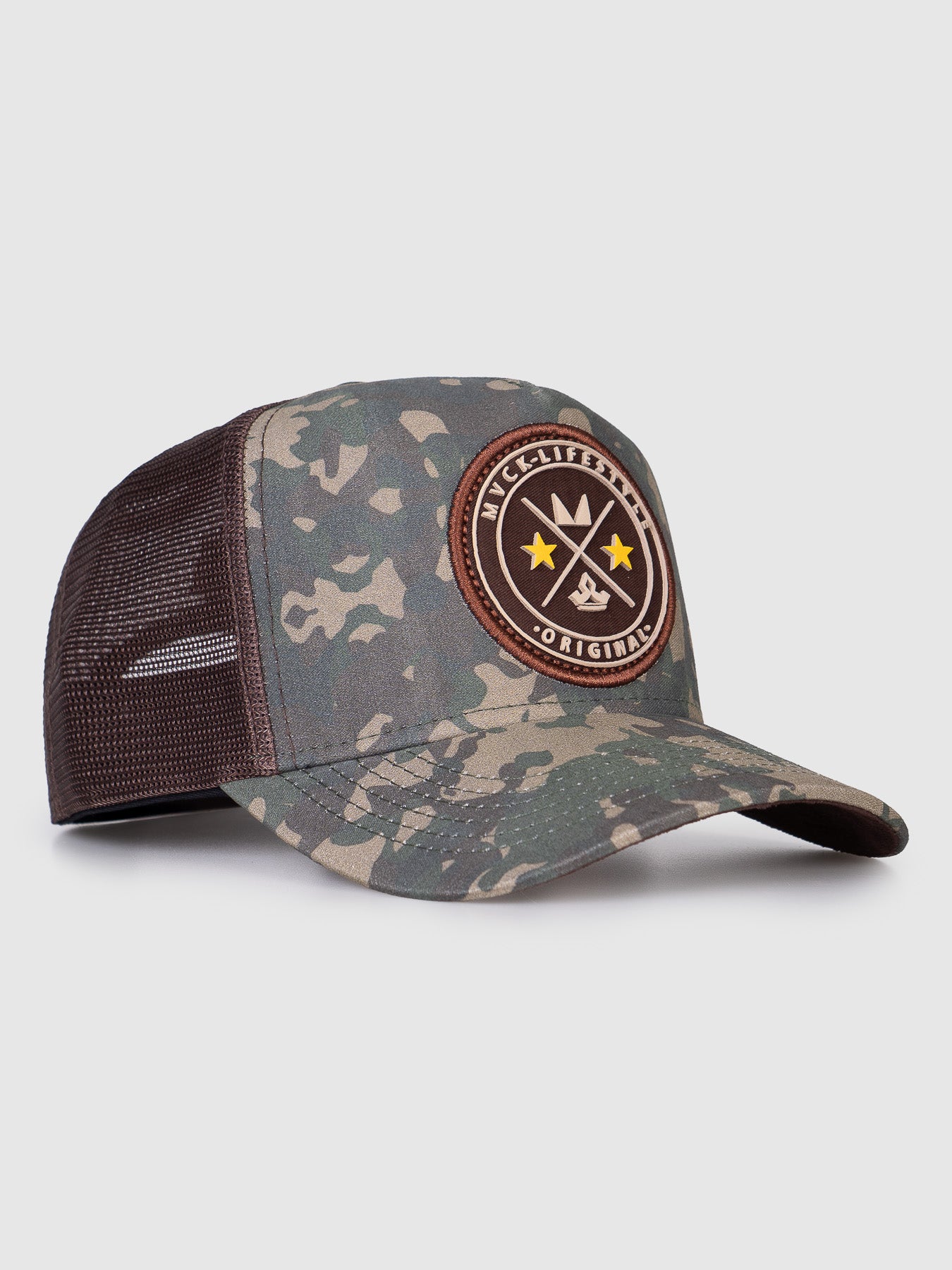 Boné Trucker Brasão Camuflado Tela MVCK