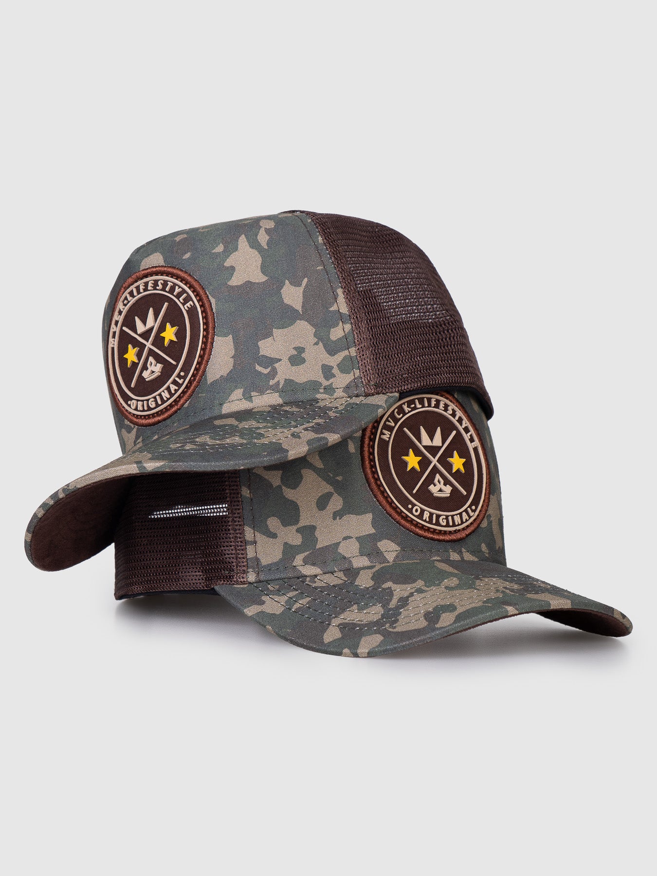 Boné Trucker Brasão Camuflado Tela MVCK