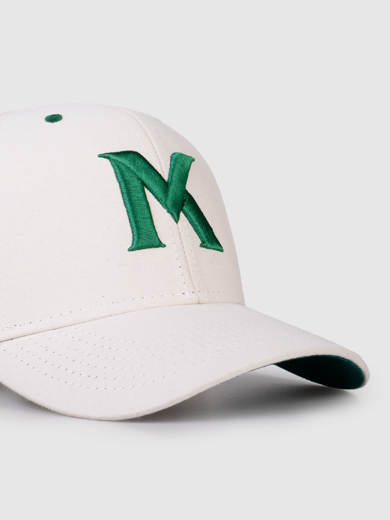 Boné Polo Maverick Off White e Verde MVCK