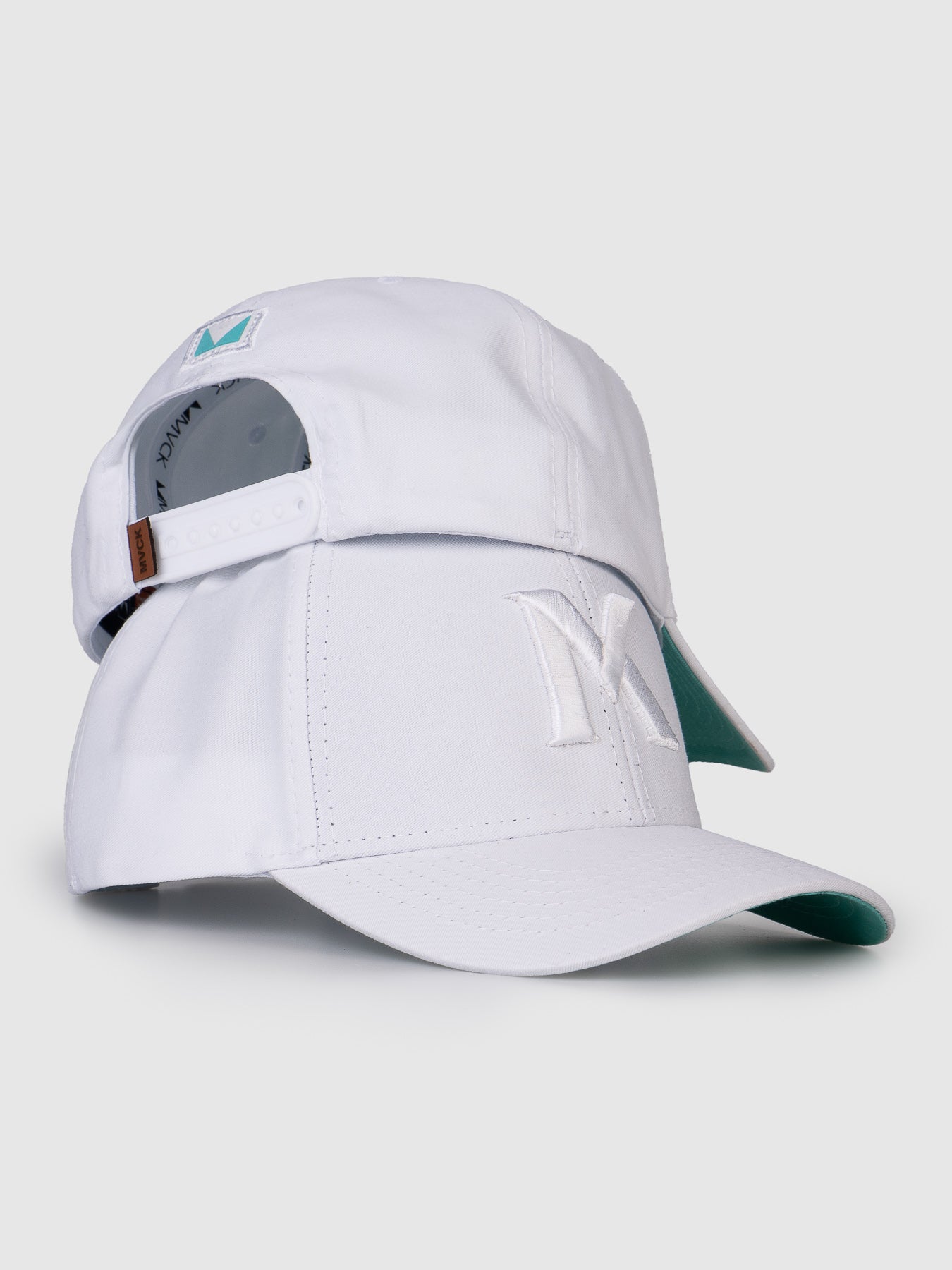 Boné Polo Maverick Branco e Verde Água MVCK