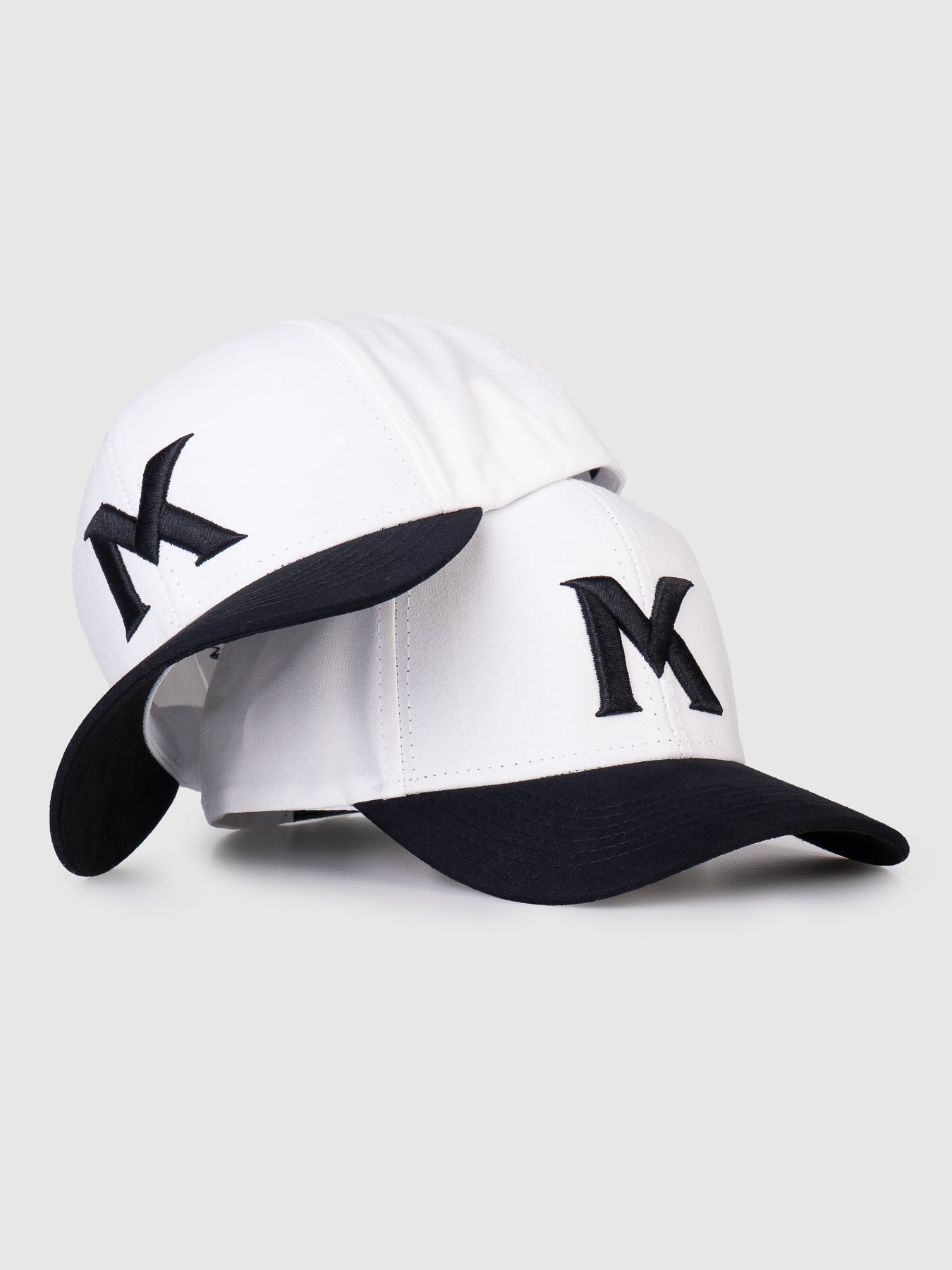 Boné Polo Maverick Branco e Preto MVCK