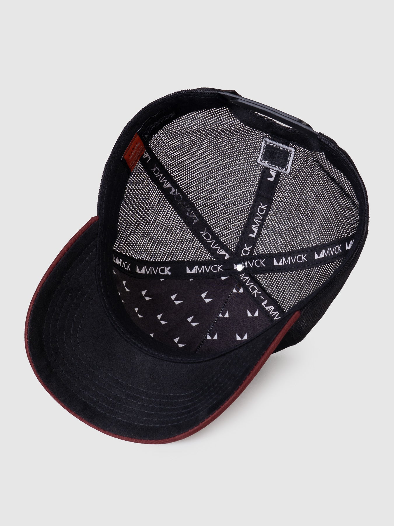 Boné Trucker Maverick Inside Preto Aba Vinho MVCK