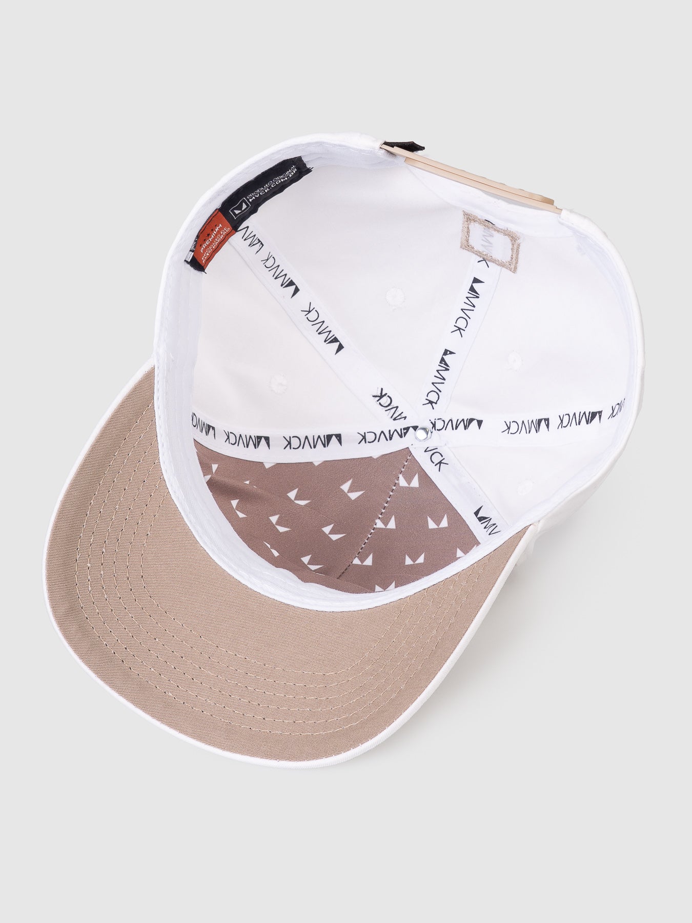 Boné Polo Maverick Branco e Bege MVCK