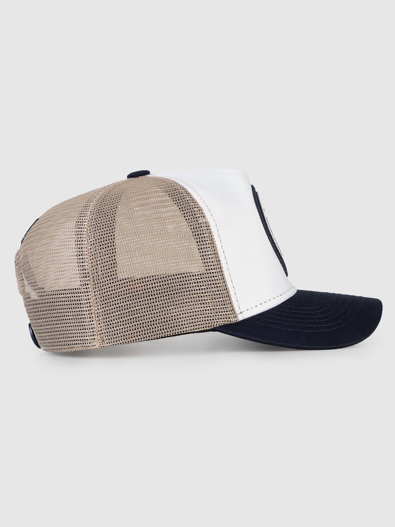 Boné Trucker Brasão Branco e Azul MVCK