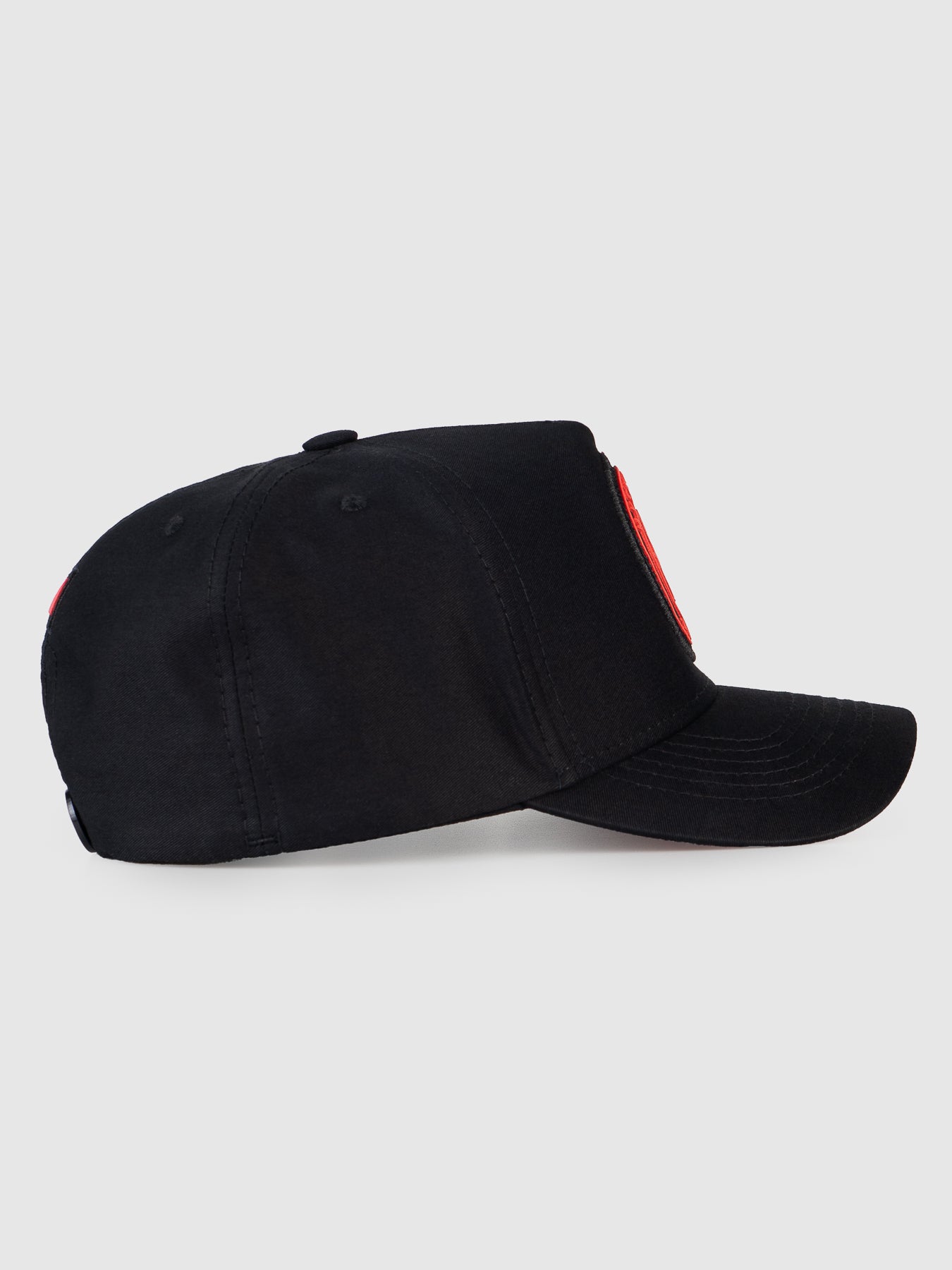 Boné Trucker Brasão Preto e Vermelho MVCK