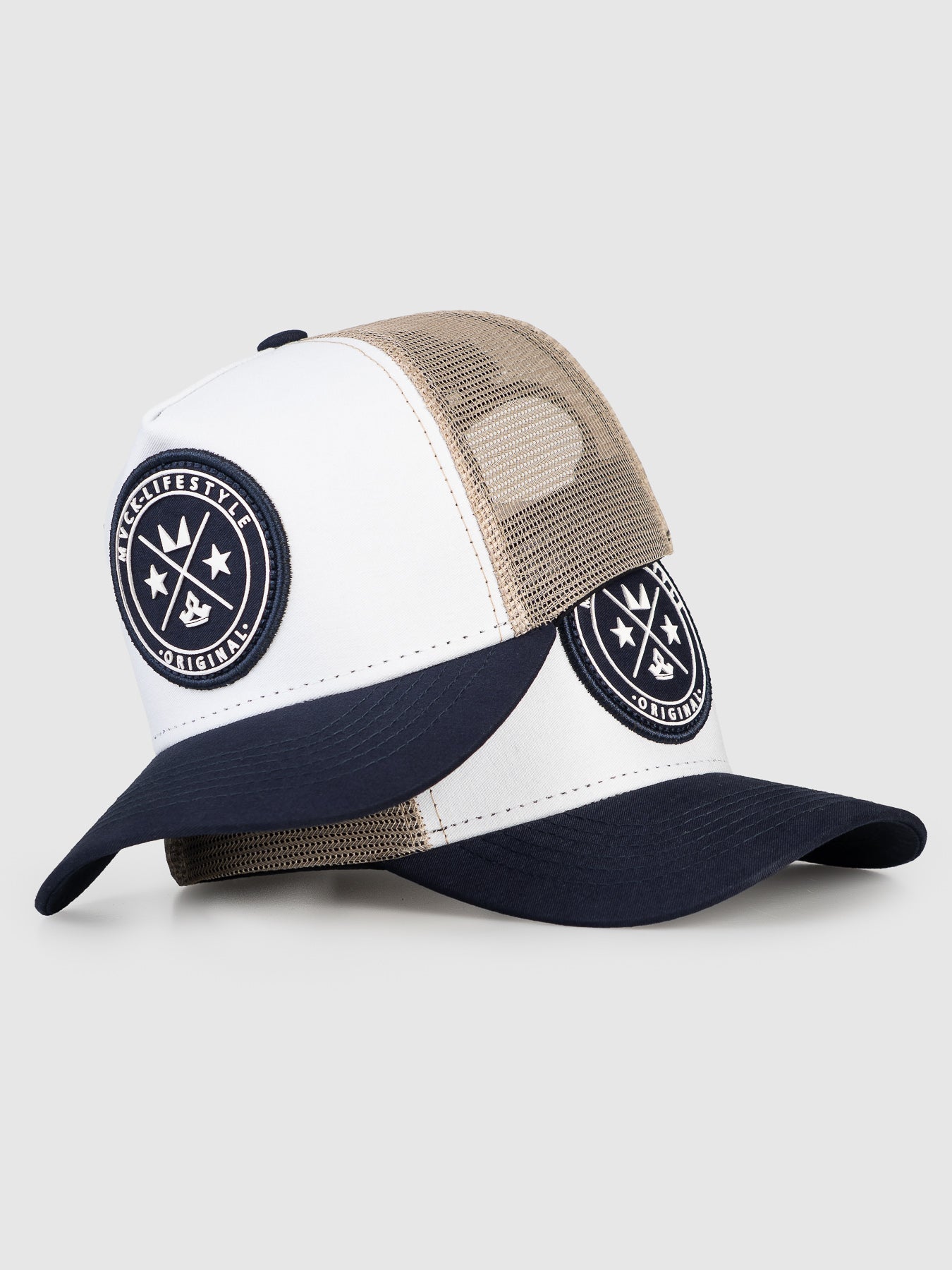 Boné Trucker Brasão Branco e Azul MVCK