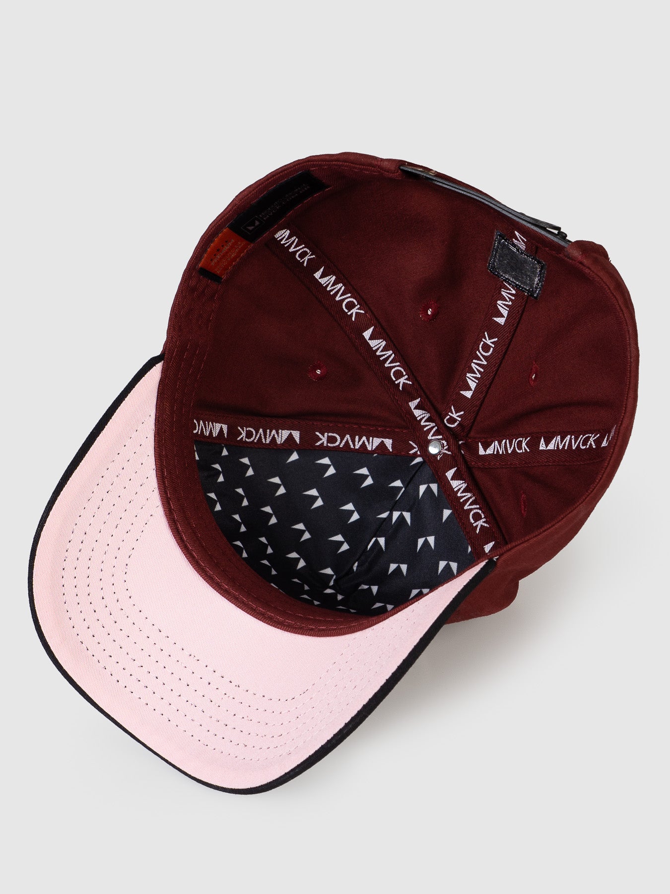 Boné Aba Curva Challenge Marsala e Branco MVCK