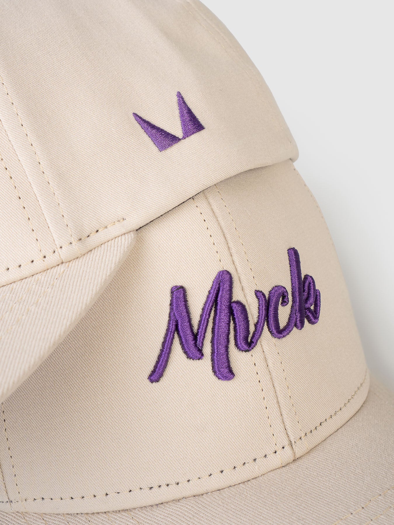 Boné Polo Classic Areia e Roxo MVCK