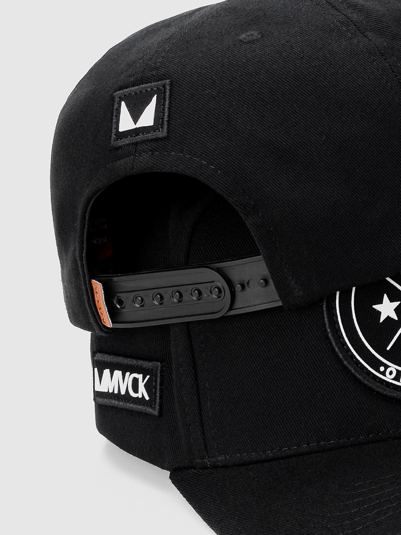 Boné Trucker Brasão Preto MVCK