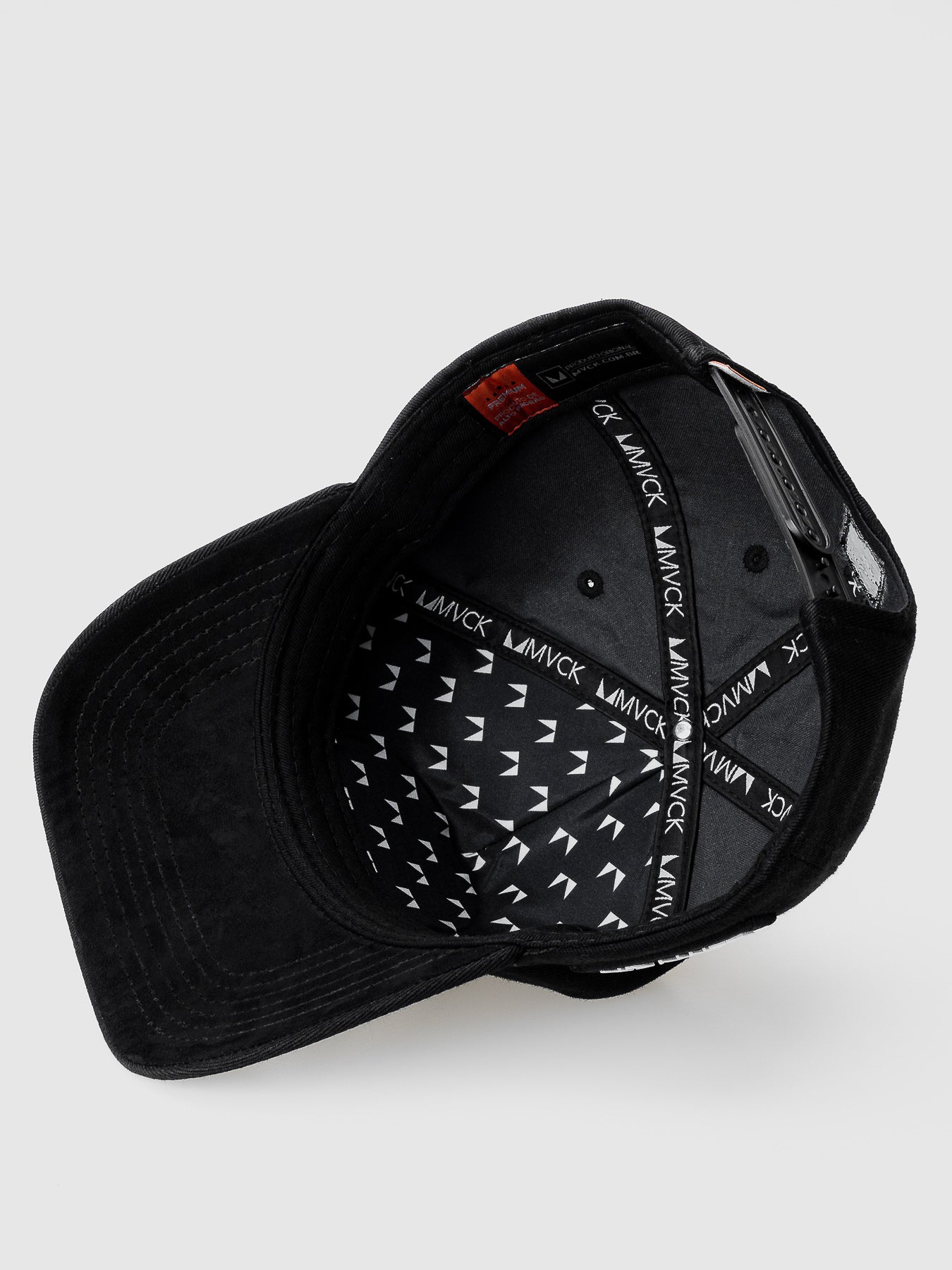 Boné Trucker Brasão Preto MVCK